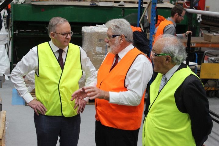 PM VISITS INGLEBURN INNOVATION CENTRE