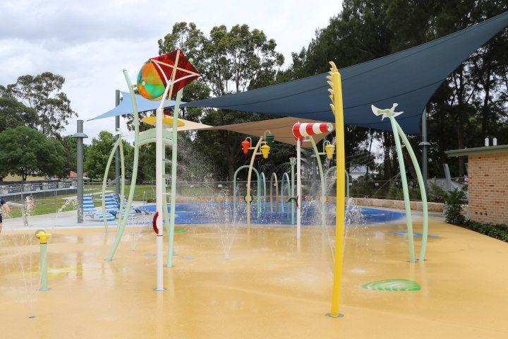 FREE CAMDEN WATER PARKS TO COOL OFF